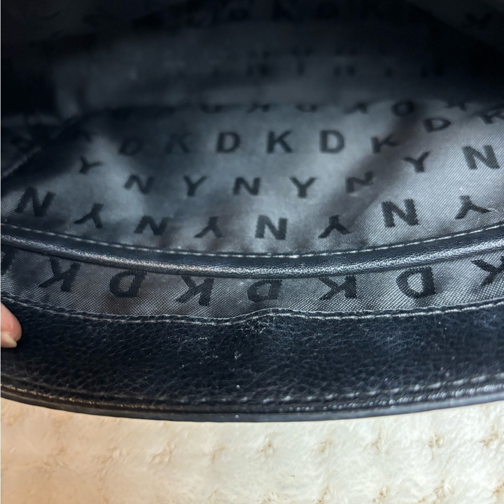 CrossbodyDKNY New York Graphics Crossbody Purse - Picture 10 of 16